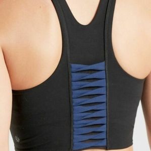 Athleta Conscious Crop Twist in Powervita XS